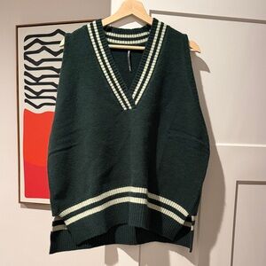 BY ANTHROPOLOGIE SPORTY V-NECK SWEATER VEST